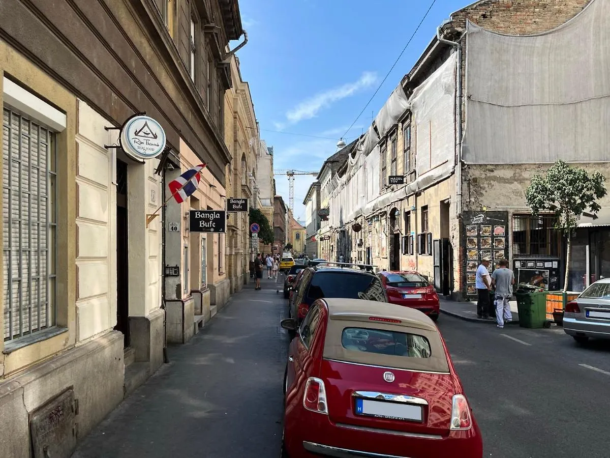 Lion 3Bedroom Apartment In Hear Of City Budapest