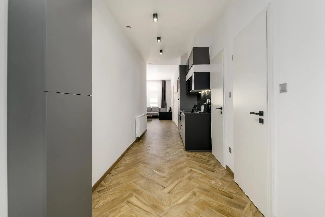 Lion 3Bedroom Apartment In Hear Of City Budapest